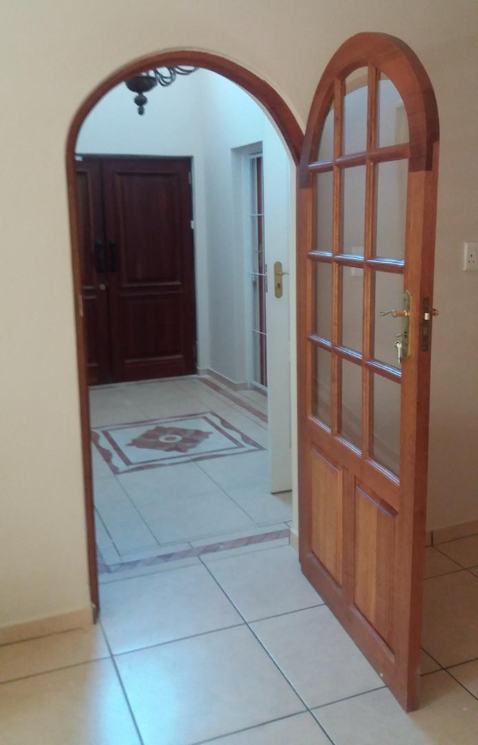 10 Bedroom Property for Sale in Orkney North West